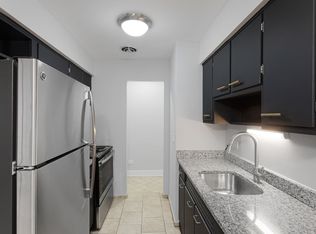 6021 N Winthrop Ave APT 405, Chicago, IL 60660