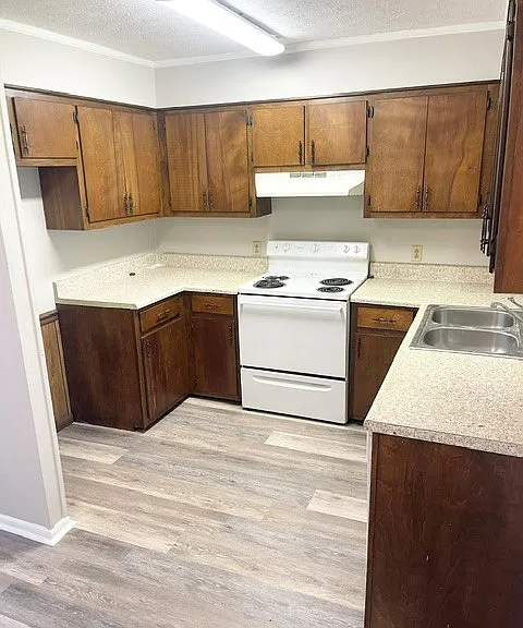 2204 Oleander Dr #2 — Photo 5