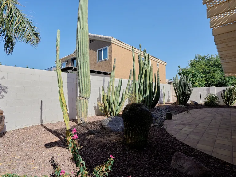 1317 N Palmsprings Dr — Photo 12
