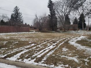 710 Carney St, Waukegan, IL 60085