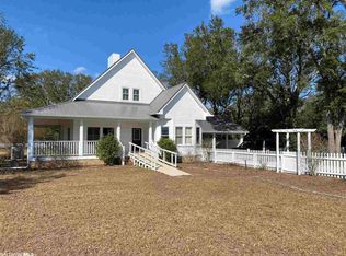 24539 Bretz Ln, Elberta, AL 36530