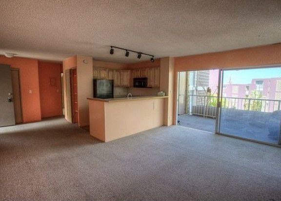 5th image of 75-6016 Alii Dr APT 241