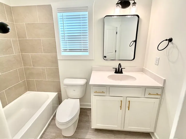 4859 Chatelet Dr — Photo 11