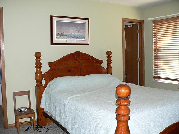 5th image of 261 Springwood Ln