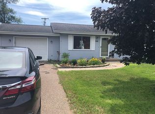 604 N End Rd N, Hudson, WI 54016