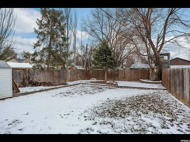 590 E Leland Ave — Photo 17