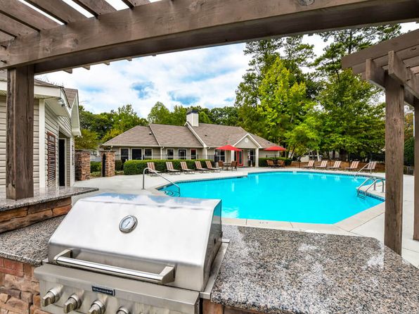 2400 Cobblestone Blvd #708