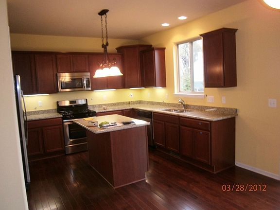 4th image of 30060 Cider Mill Dr