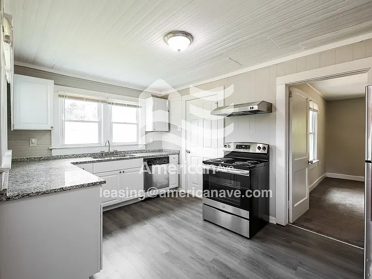 25239_006_kitchen_7.jpg