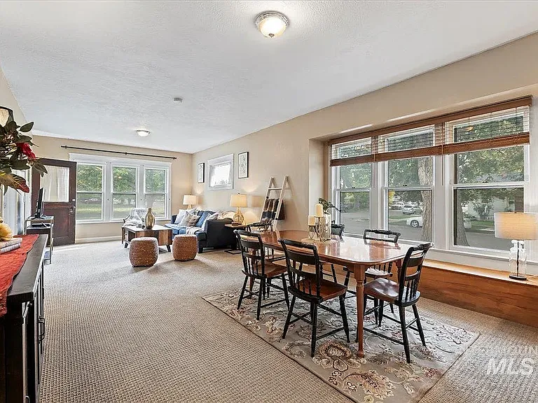 520 S 15th Ave — Photo 16