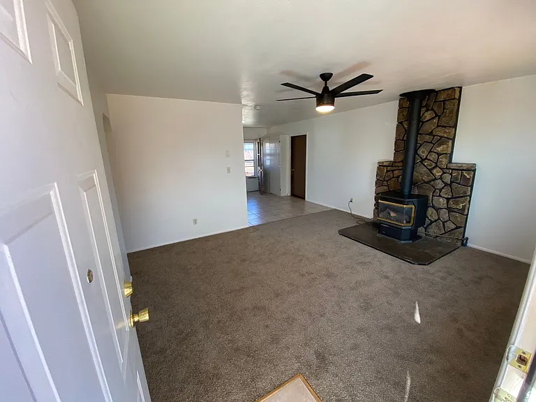 154 S Los Pinos Dr — Photo 44
