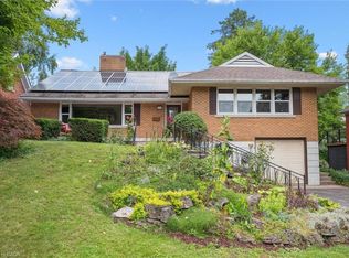 688 Rockway Dr, Kitchener, ON N2G3B4