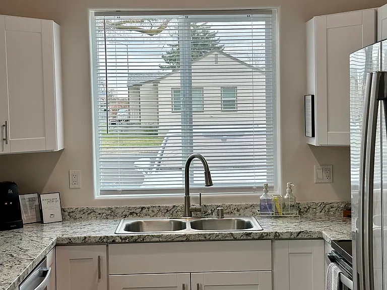 504 S Alder St #4 — Photo 2