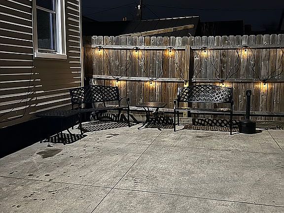 3rd image of 191 Ontario St