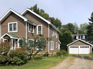 28 Fairview Ave, Saranac Lake, NY 12983