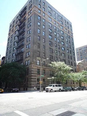 Rented by Raz Realty | media 27