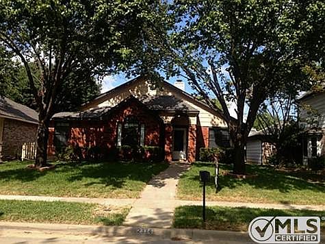 2nd image of 2334 Cuesta Ln