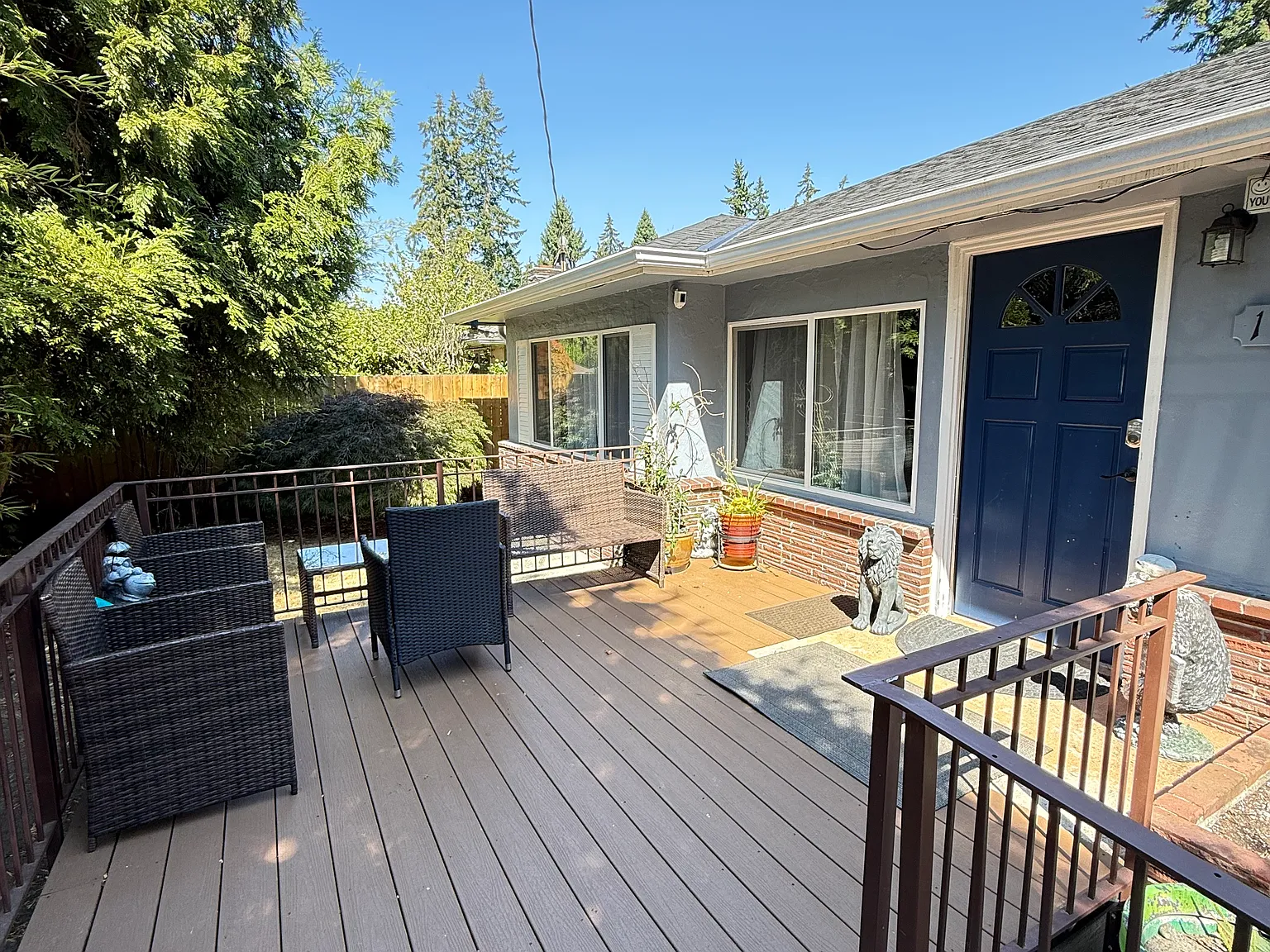 3 bed, 1300 sqft, $4,900 — Photo 2