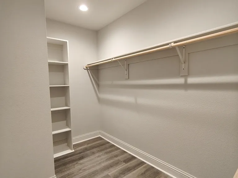 6825 Andrew Dr — Photo 13