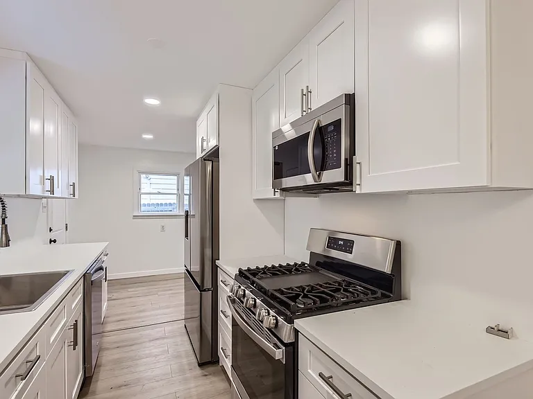 5090 Tejon St — Photo 8