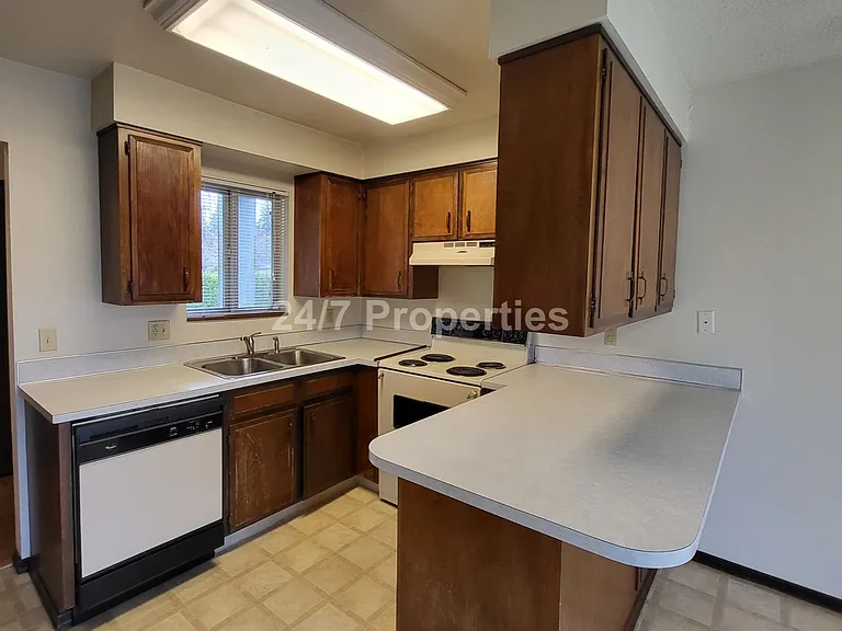 2025-15502MF — Photo 6