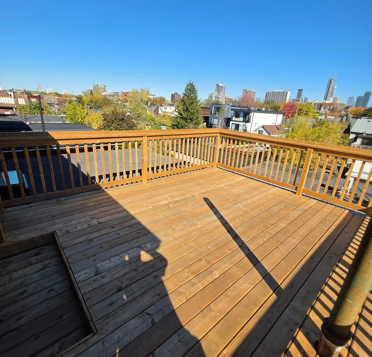 4 bed, 3000 sqft, $4,950 — Photo 2