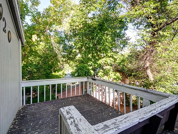 920 Marine Street Deck