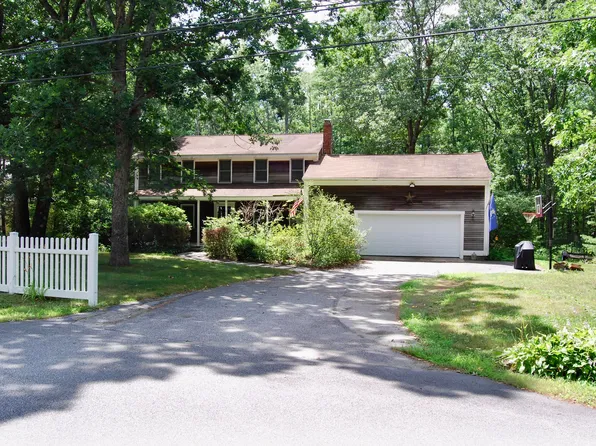 31 Locksmith Lane, Wells, ME 04090