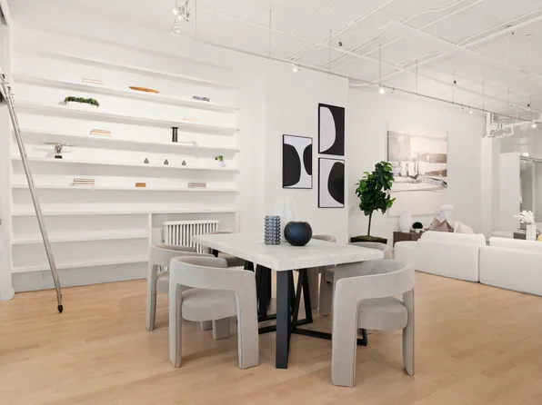 515 Broadway 4A image 3 of 11