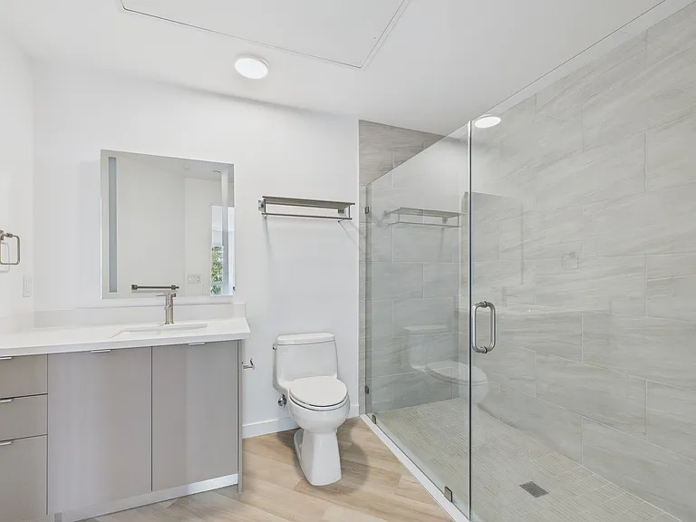 Geneva @ Venice — Photo 156