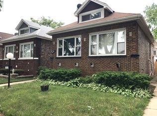 8222 S Ridgeland Ave, Chicago, IL 60617