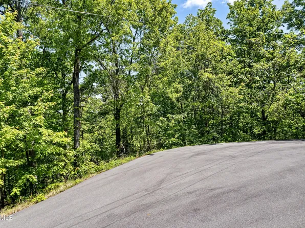 Misty Ct, Sevierville, TN 37862