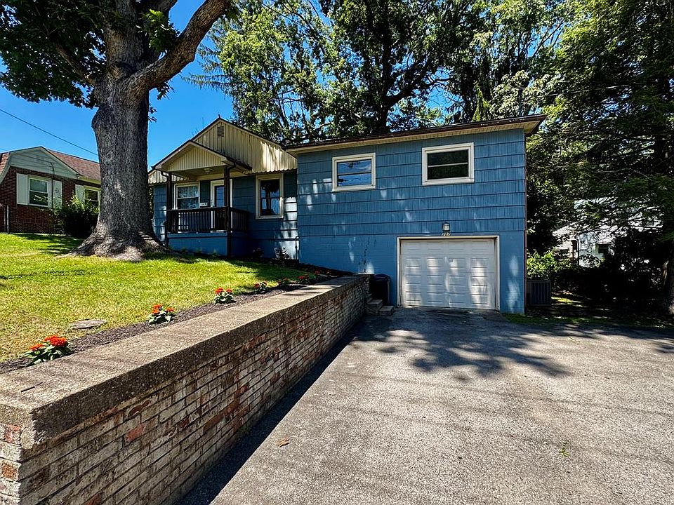 1st image of 207 Springdale Ave