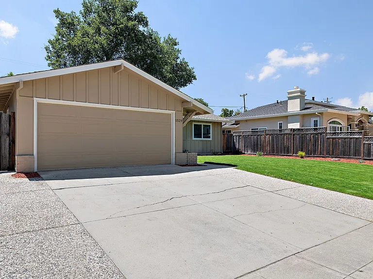 1529 Elmar Way — Photo 22