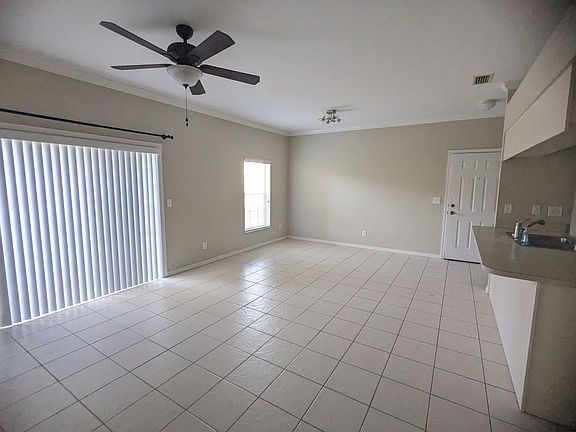 5th image of 1402 Eagle Pond Dr