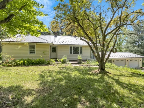 2671 Brown St, Collins, NY 14034