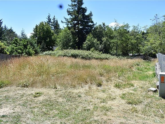 2nd image of 9740 Lookout Dr NW