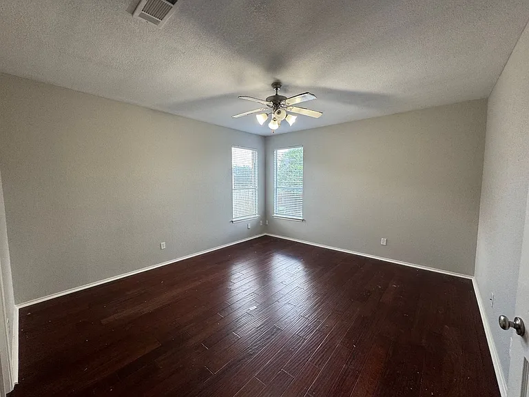 6504 Tierra Dr — Photo 9