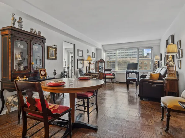 420 East 72nd Street image 5 of 8