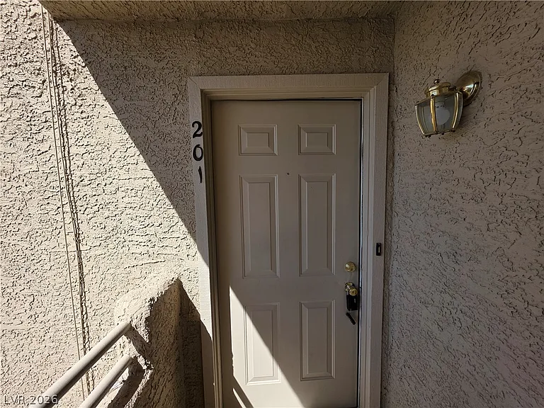 2200 Highpointe Dr #201 — Photo 4