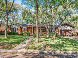 828 Gaye Ln, Arlington, TX 76012