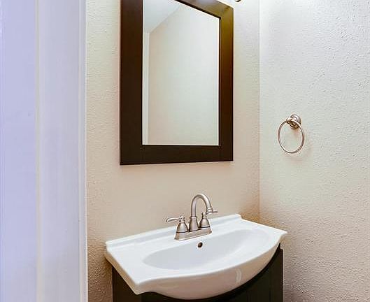 5th image of 314 Althea Ct