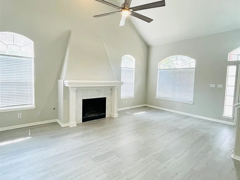 1719 Park Forest Dr — Photo 12