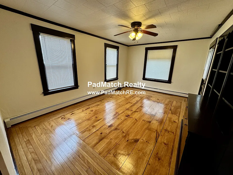219 Charlton St #1