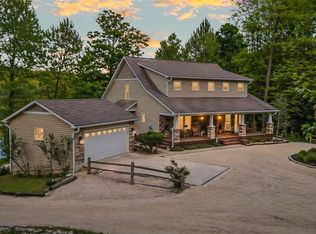 430 Riverview Dr, Golden Eagle, IL 62036
