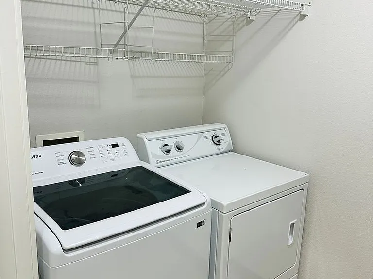 14019 NE 20th Ave #C26 — Photo 19