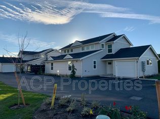 2046 Aaron Dr UNIT A, Lynden, WA 98264
