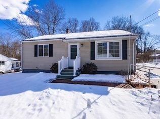 9 Robin Rd, Westborough, MA 01581