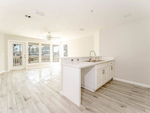 2nd image of 200 Padre Blvd #2207