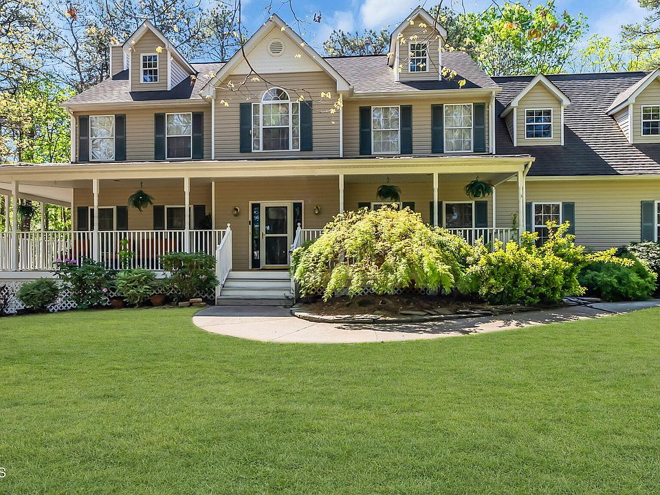 1st image of 645 Reed Road